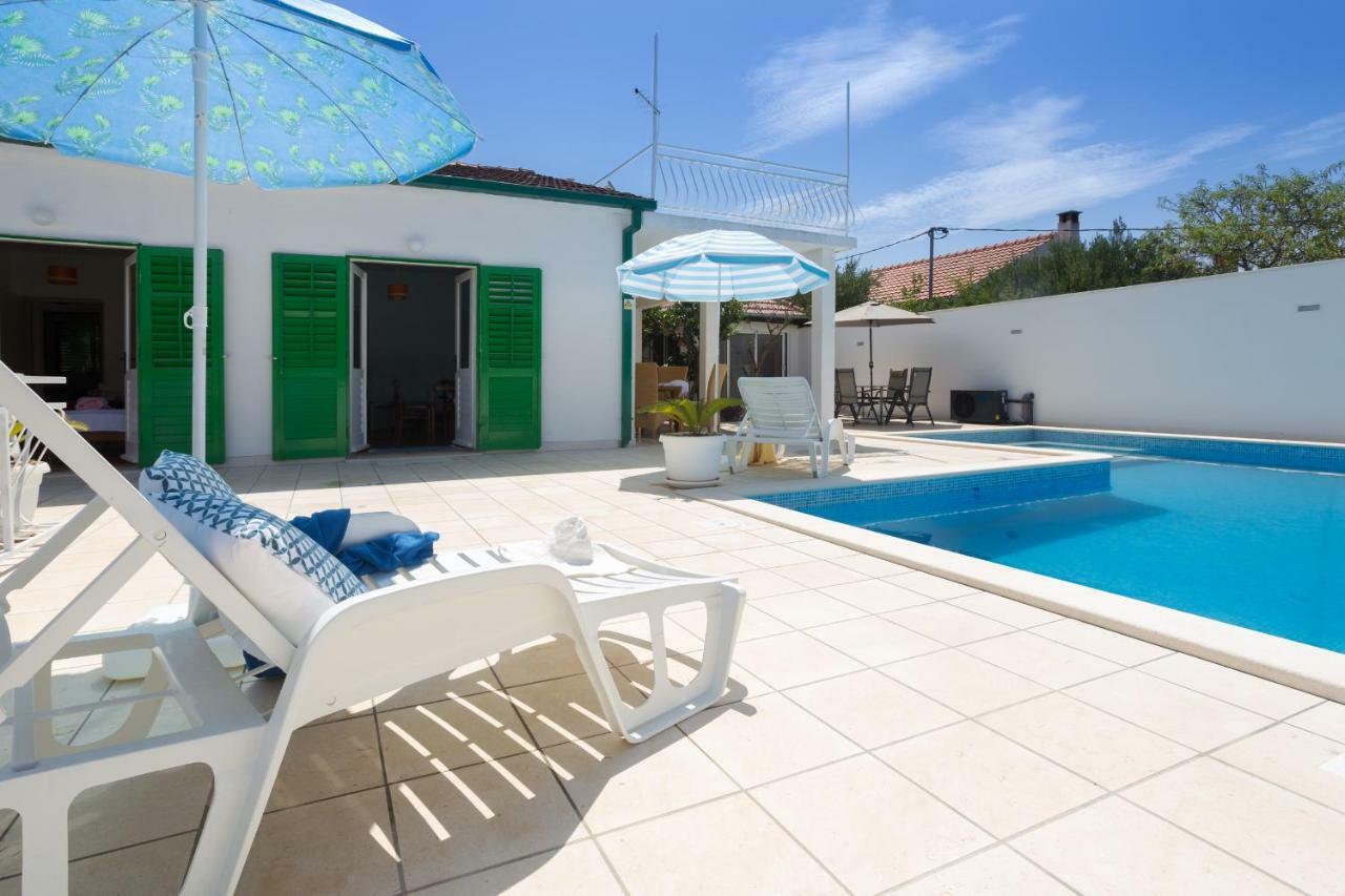 Villa Aras Wind Rose Supetar Exterior foto